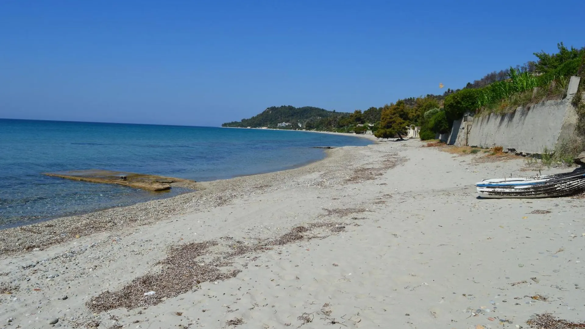 Ξενοδοχείο με διαμερίσματα Leonidas Apartments And Suites Μόλα Καλύβα