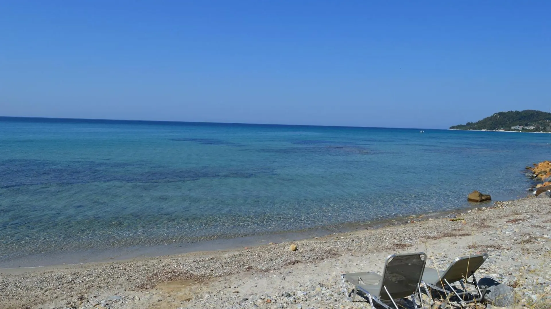 Ξενοδοχείο με διαμερίσματα Leonidas Apartments And Suites Μόλα Καλύβα